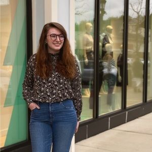 Meet your Posher, Jennifer